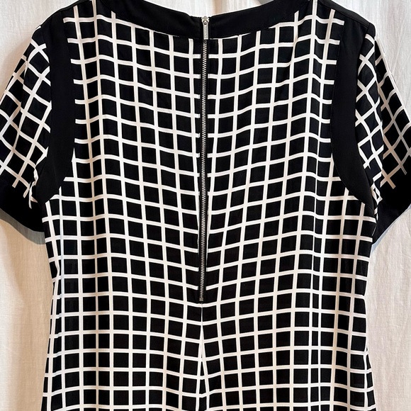 MICHAEL KORS - Geometric Shift Dress Sz 12 Zipper - BLACK WHITE - Picture 7 of 16